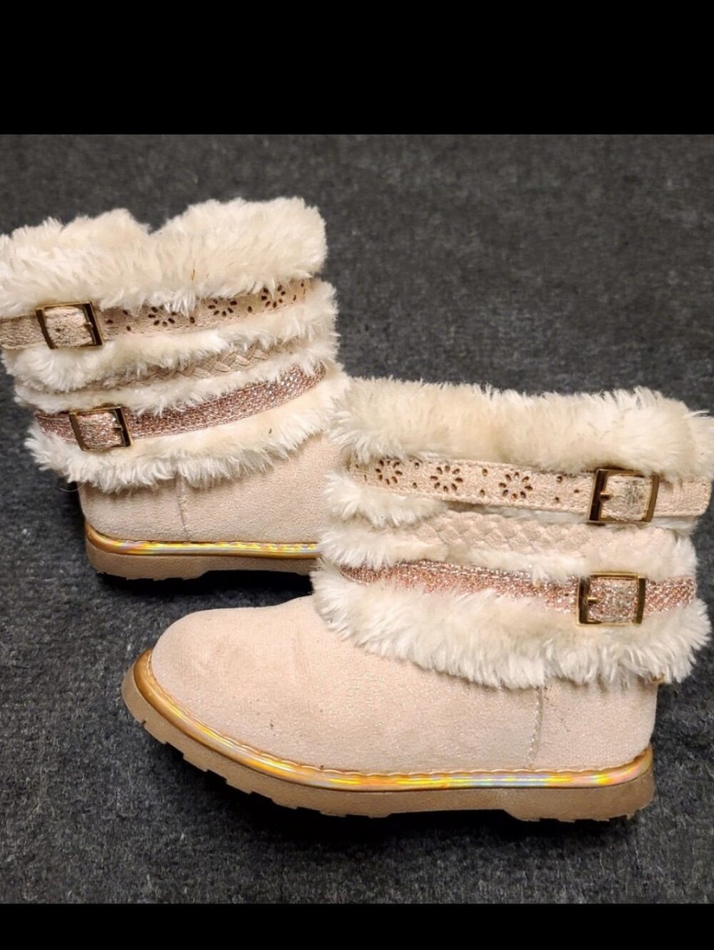 Self Esteem TODDLER GIRL METALLIC GOLD FAUX FUR BOOT Size 8